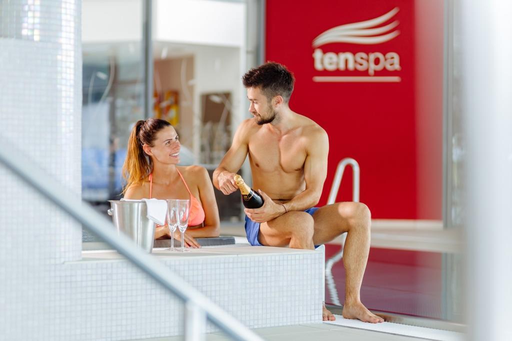 Hotel Tenis Zvolen Ngoại thất bức ảnh