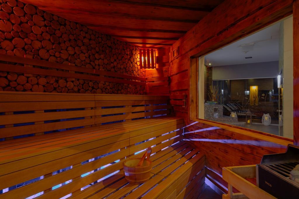 Hotel Tenis Zvolen Ngoại thất bức ảnh
