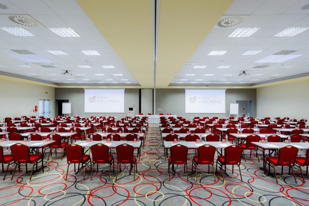 Hotel Tenis Zvolen Ngoại thất bức ảnh